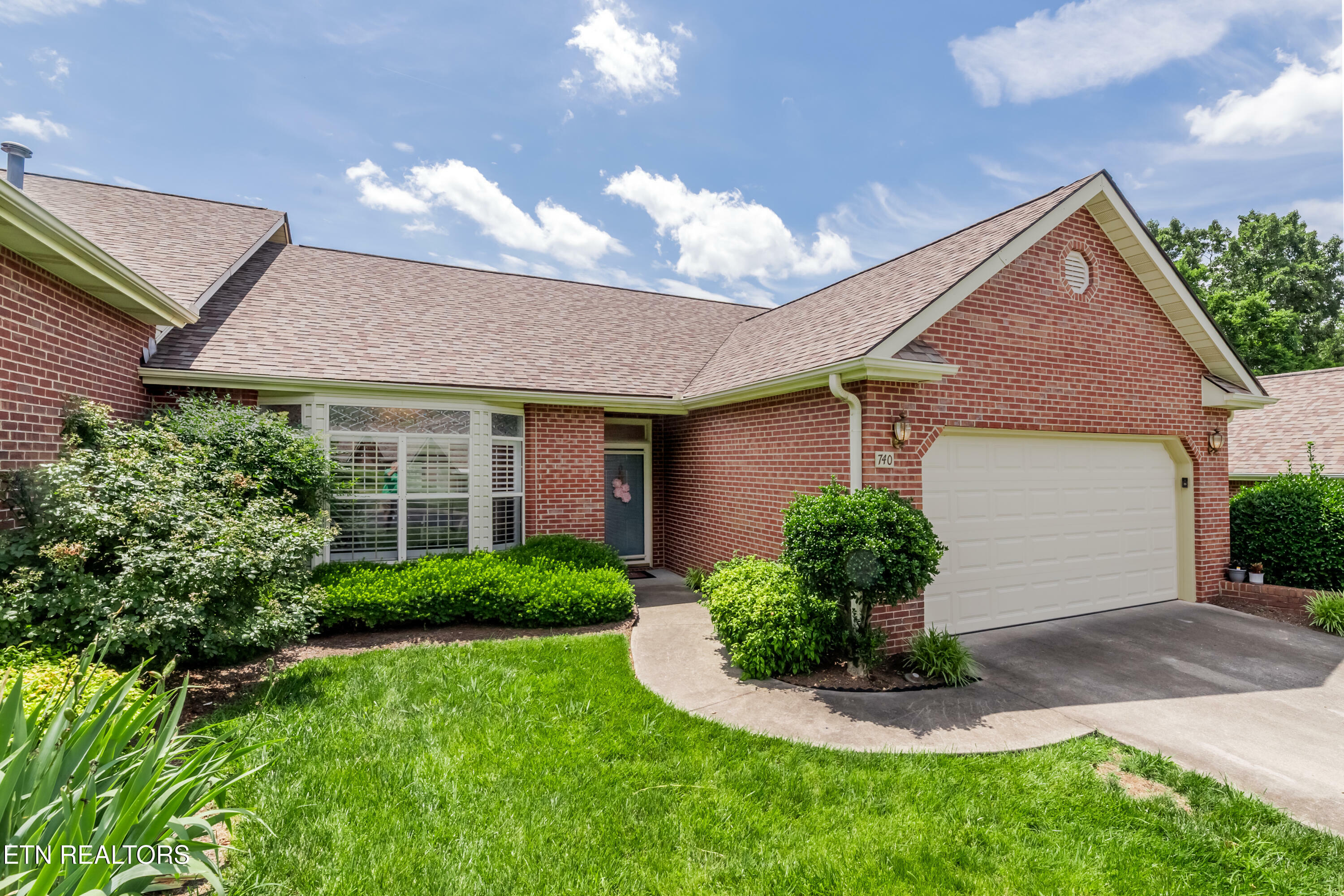 Property Photo: 740 Sterchi Park Way F7 TN 37912