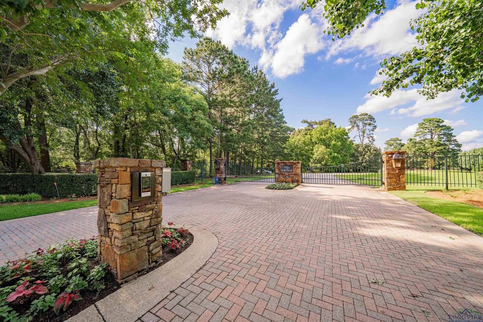 Property Photo:  3 Bridle Path  TX 75605 