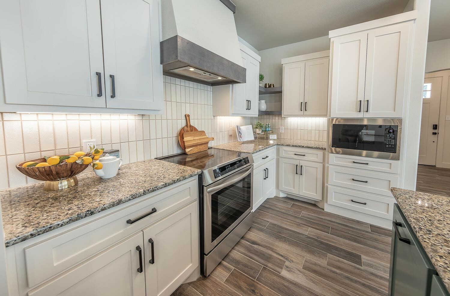 Property Photo: 4347 N Boston Avenue TX 79415
