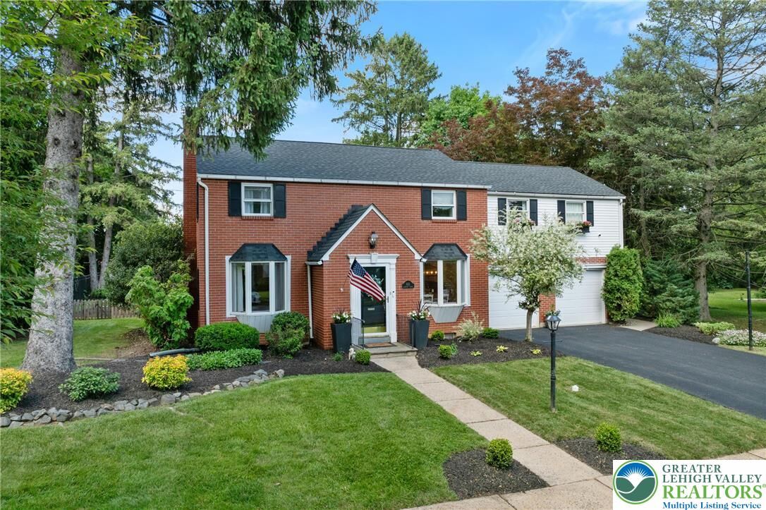 Property Photo: 655 Elmhurst Avenue PA 18017