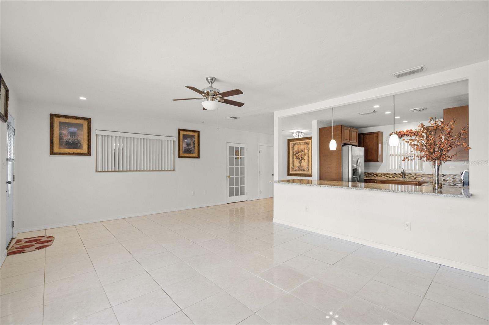 Property Photo: 2524 Tuttle Way FL 34239