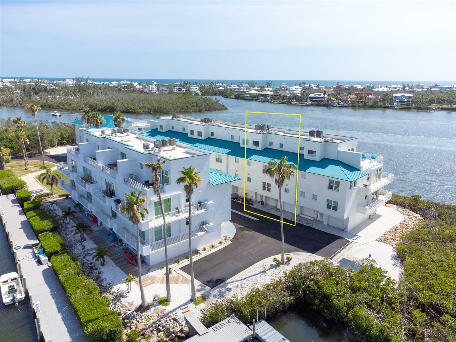 Property Photo: 8005 Bay Pointe Drive FL 34224