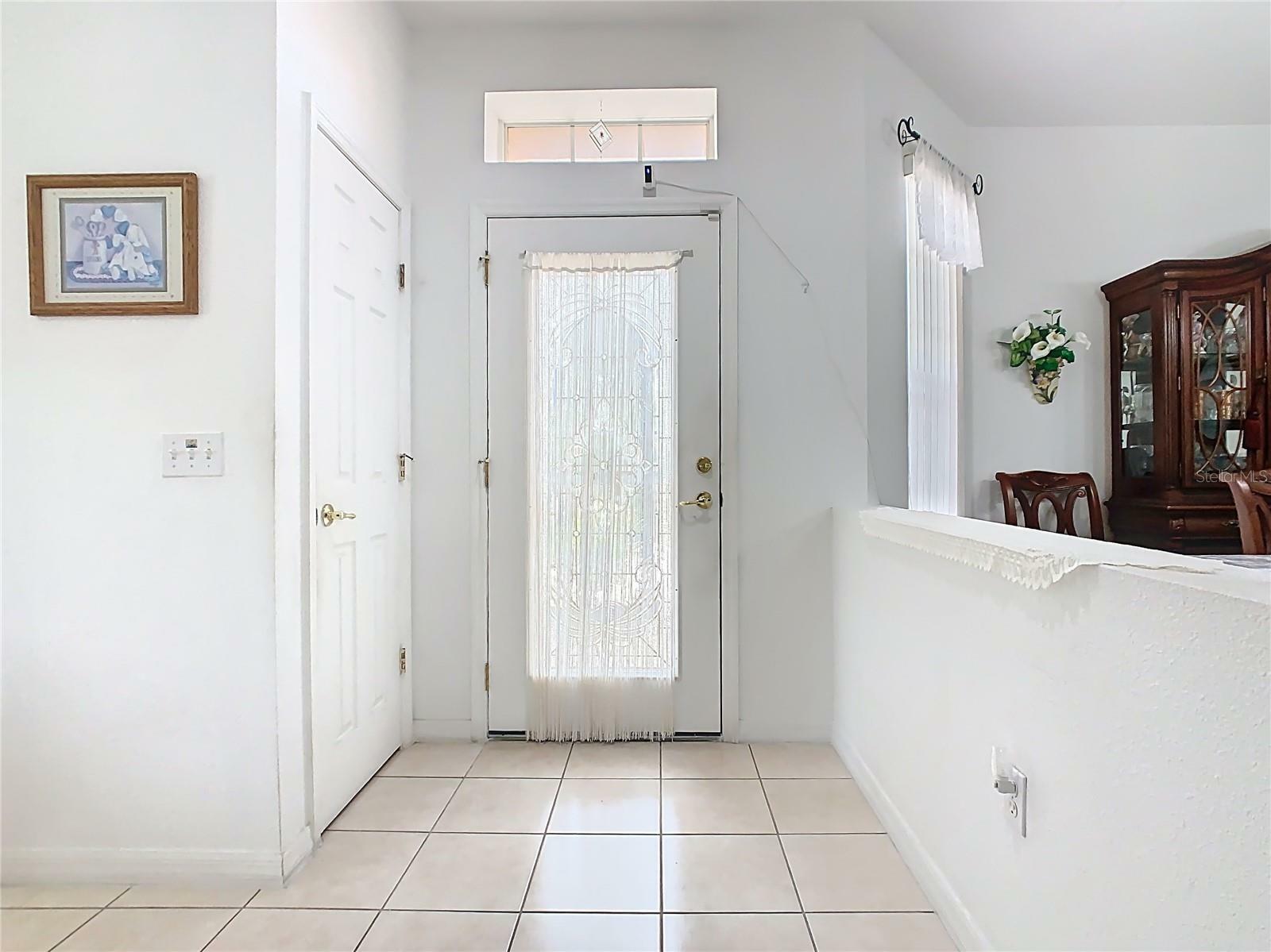 Property Photo: 572 Sienna Dr FL 34759
