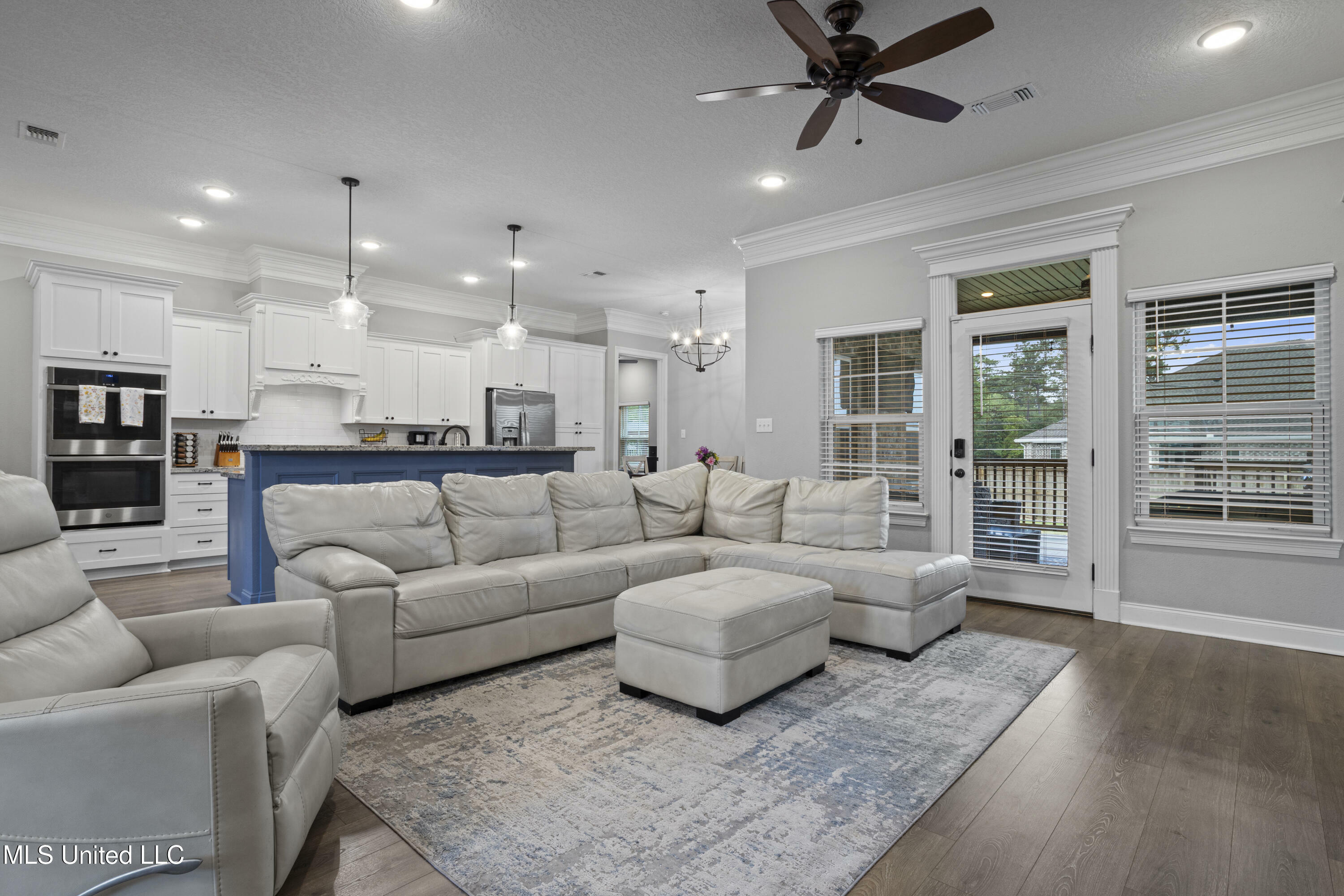 Property Photo: 2987 Rue Acadian Gardens MS 39532