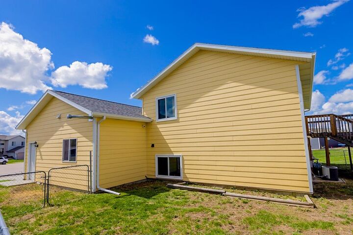 Property Photo: 752 Bear Tooth Court SD 57719