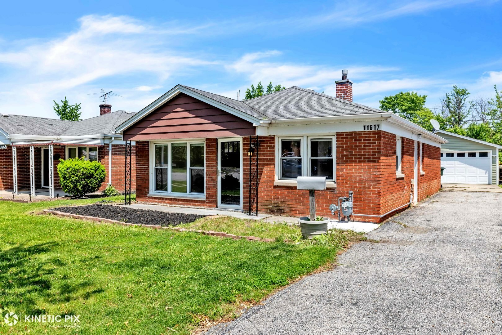 Property Photo: 11617 S Kedzie Avenue IL 60803