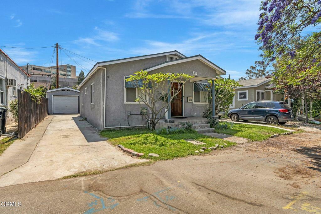 Property Photo: 1455 E California Avenue CA 91206