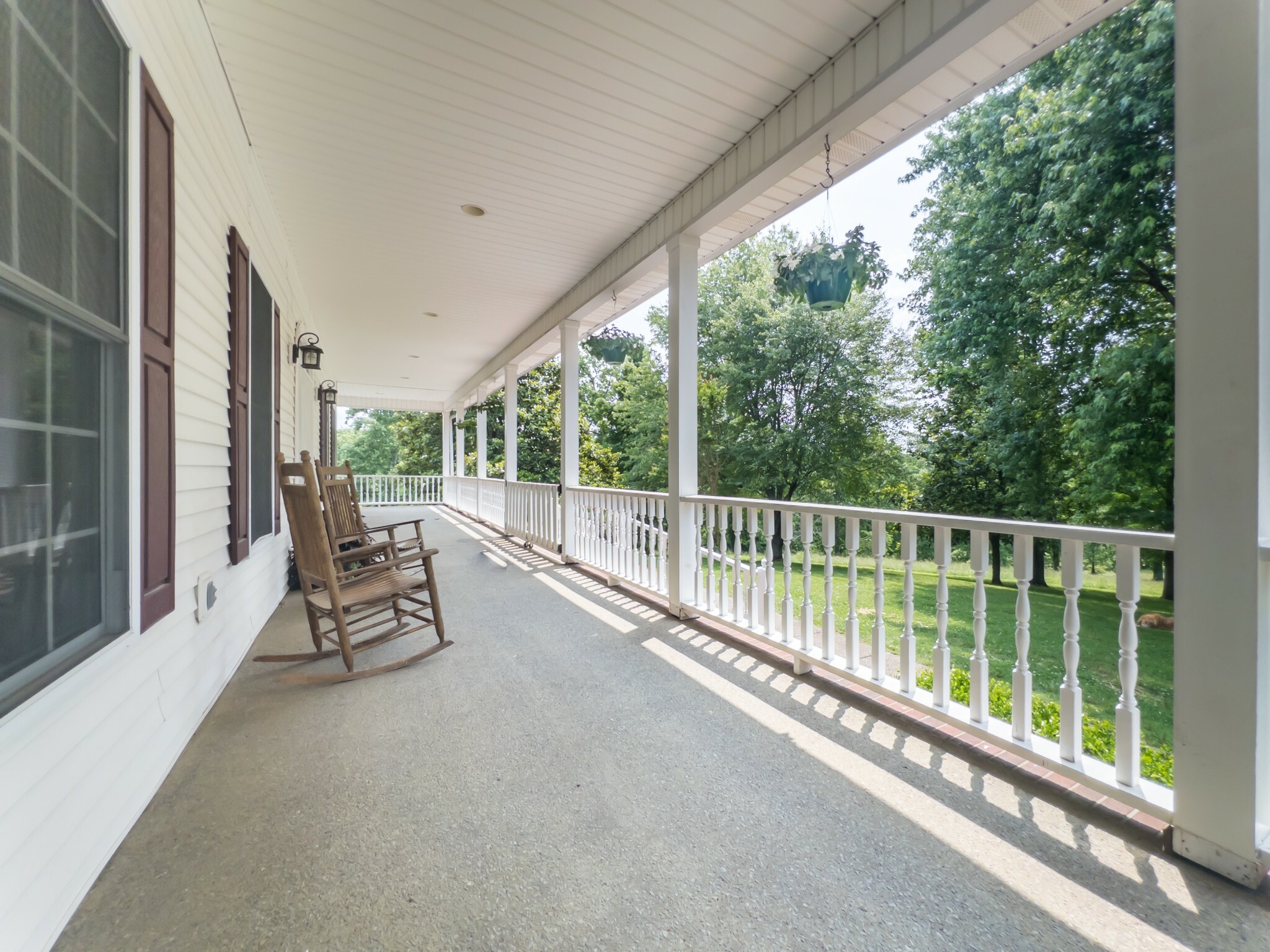Property Photo: 904 Weeping Willow Rd TN 37075
