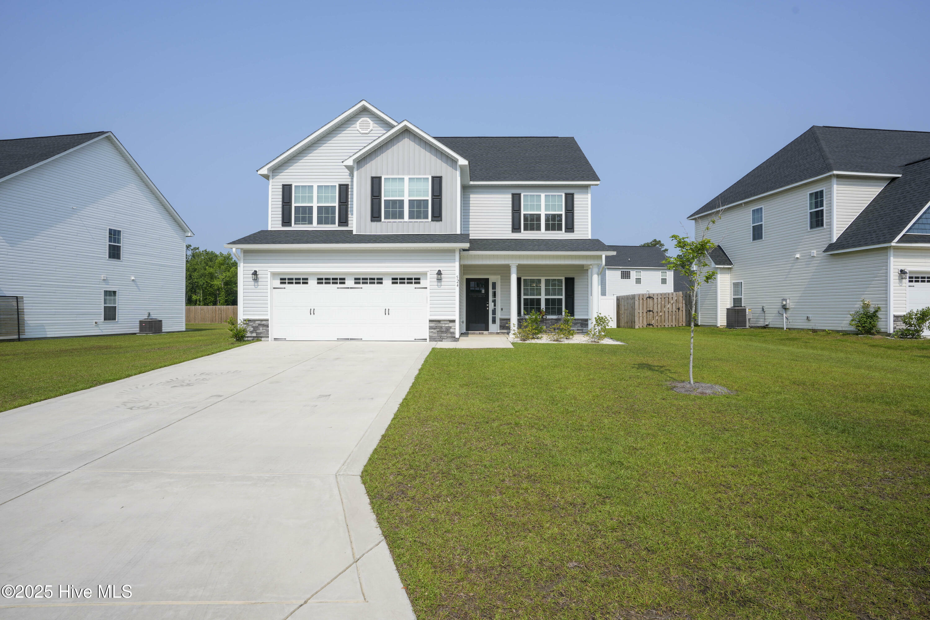 Property Photo: 524 White Shoal Way NC 28460