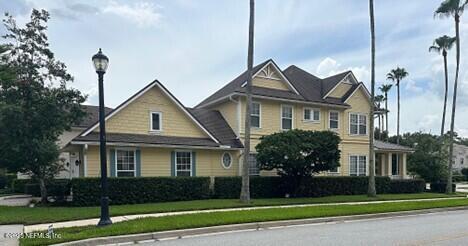 Property Photo: 400 Central Street FL 32095