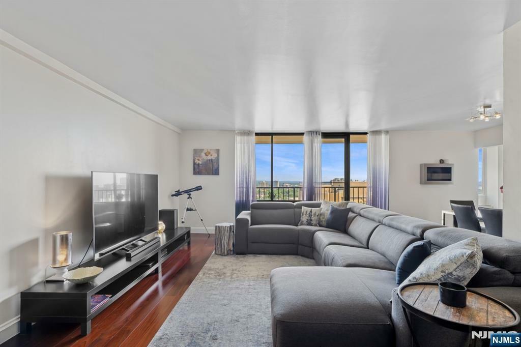 300 Winston 2908  Cliffside Park NJ 07010 photo