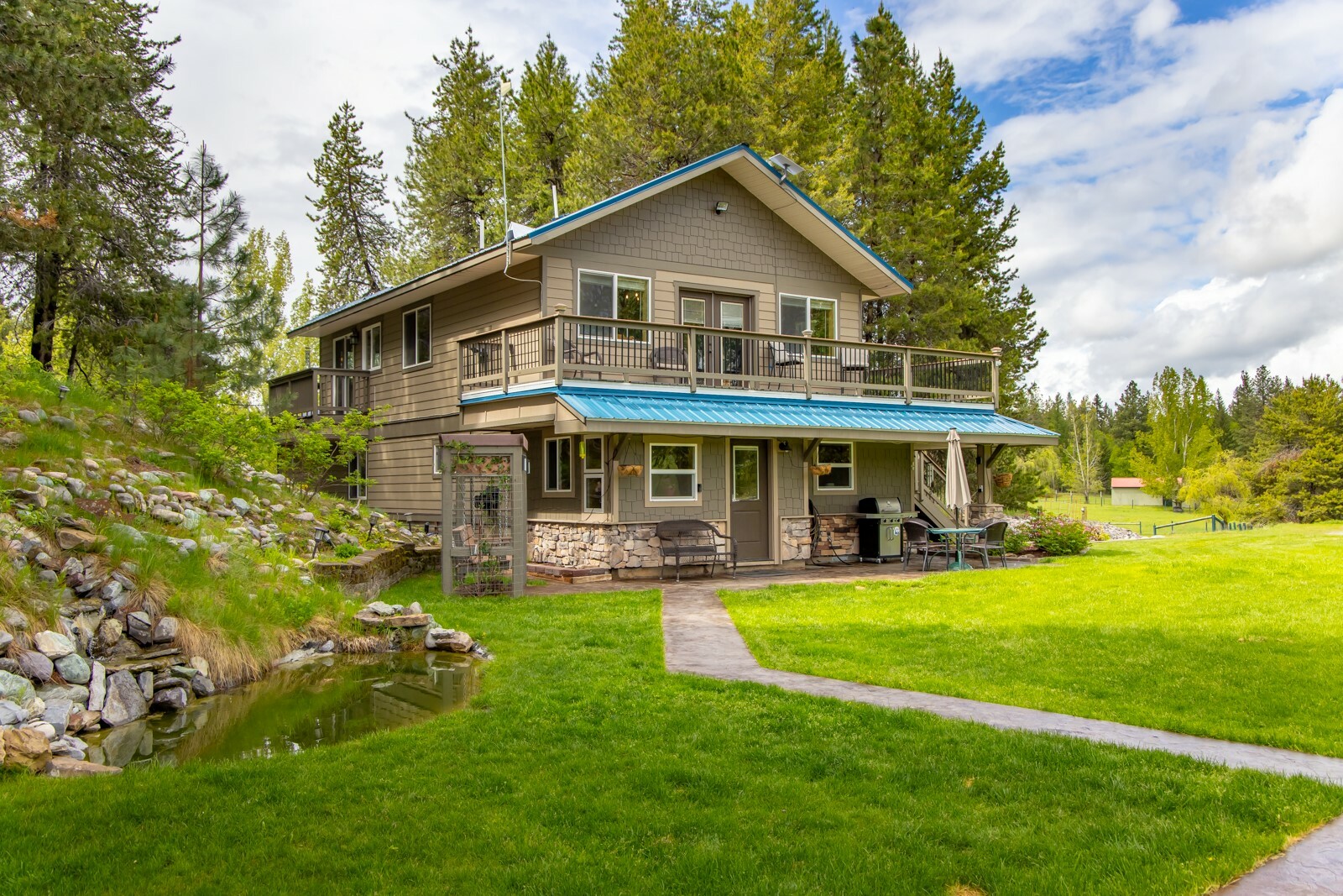 580 Hollow Lane  Bigfork MT 59911 photo
