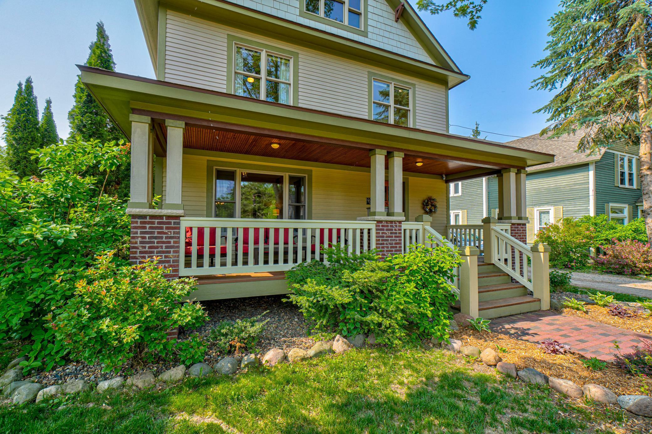 Property Photo: 609 Churchill Street W MN 55082