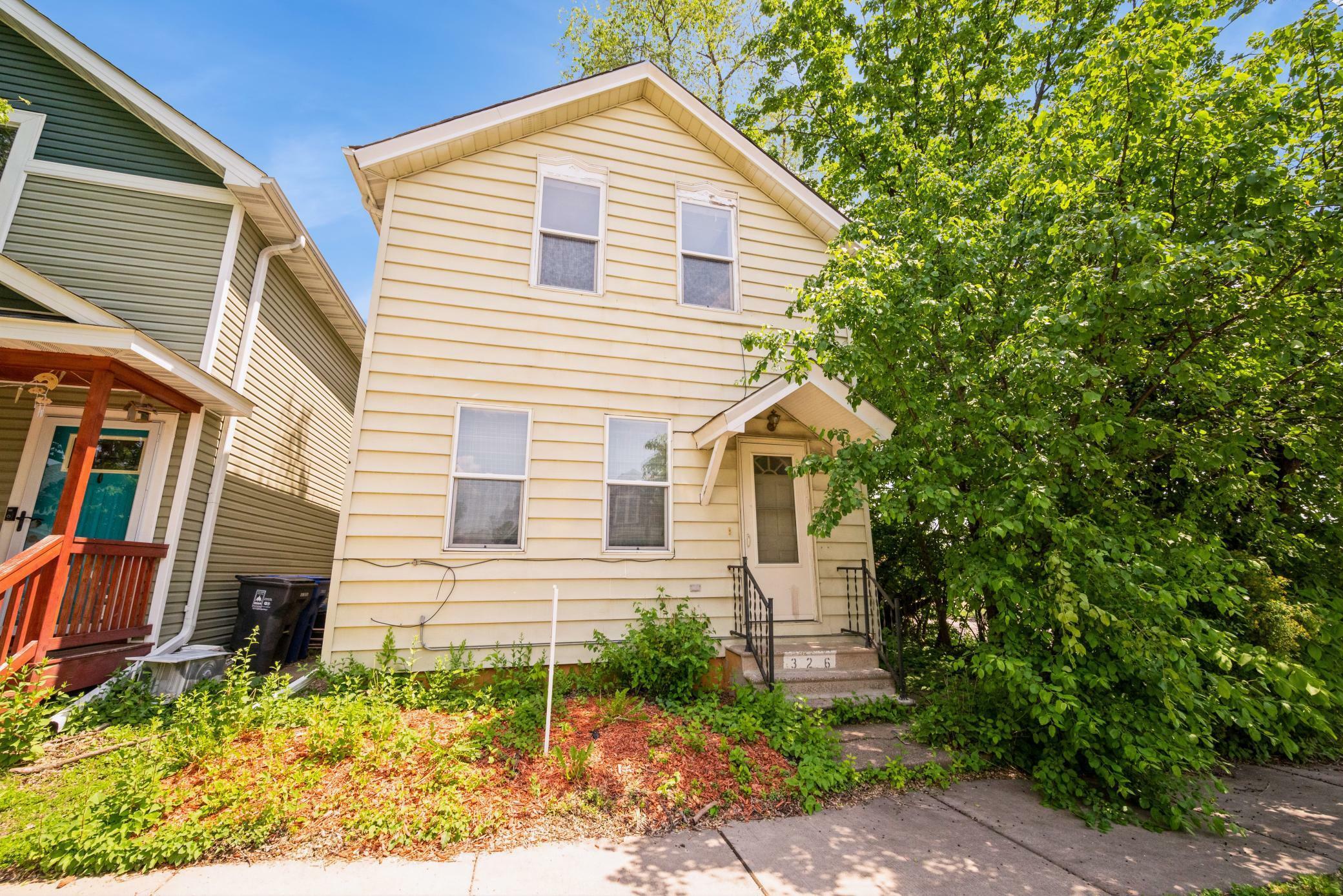 Property Photo: 326 Oneida Street MN 55102