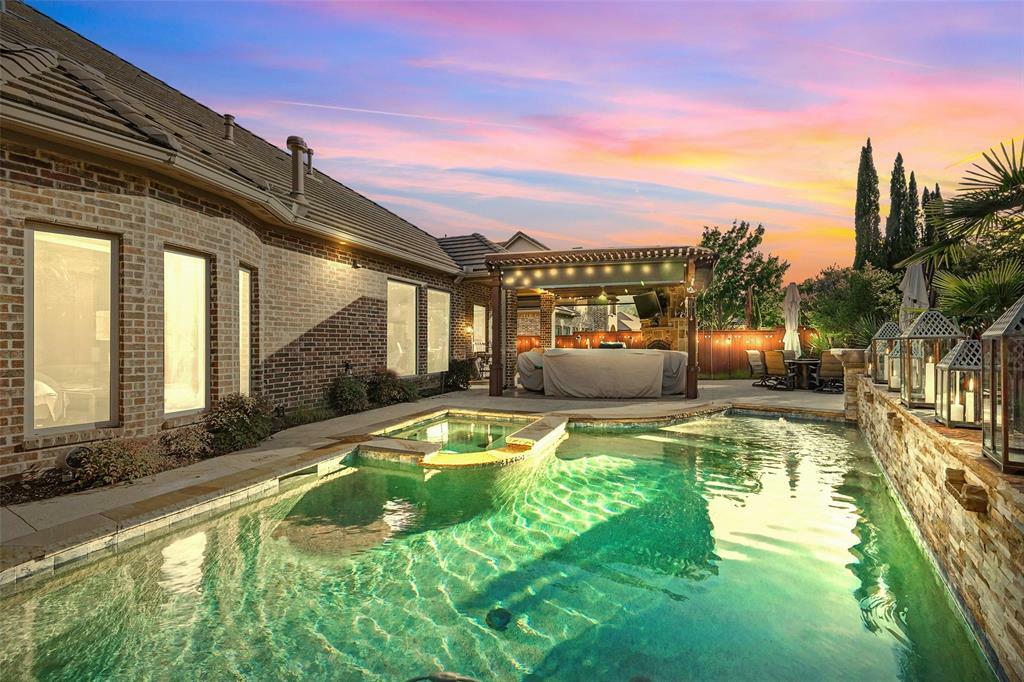 Property Photo: 415 Fountainview Drive TX 75039