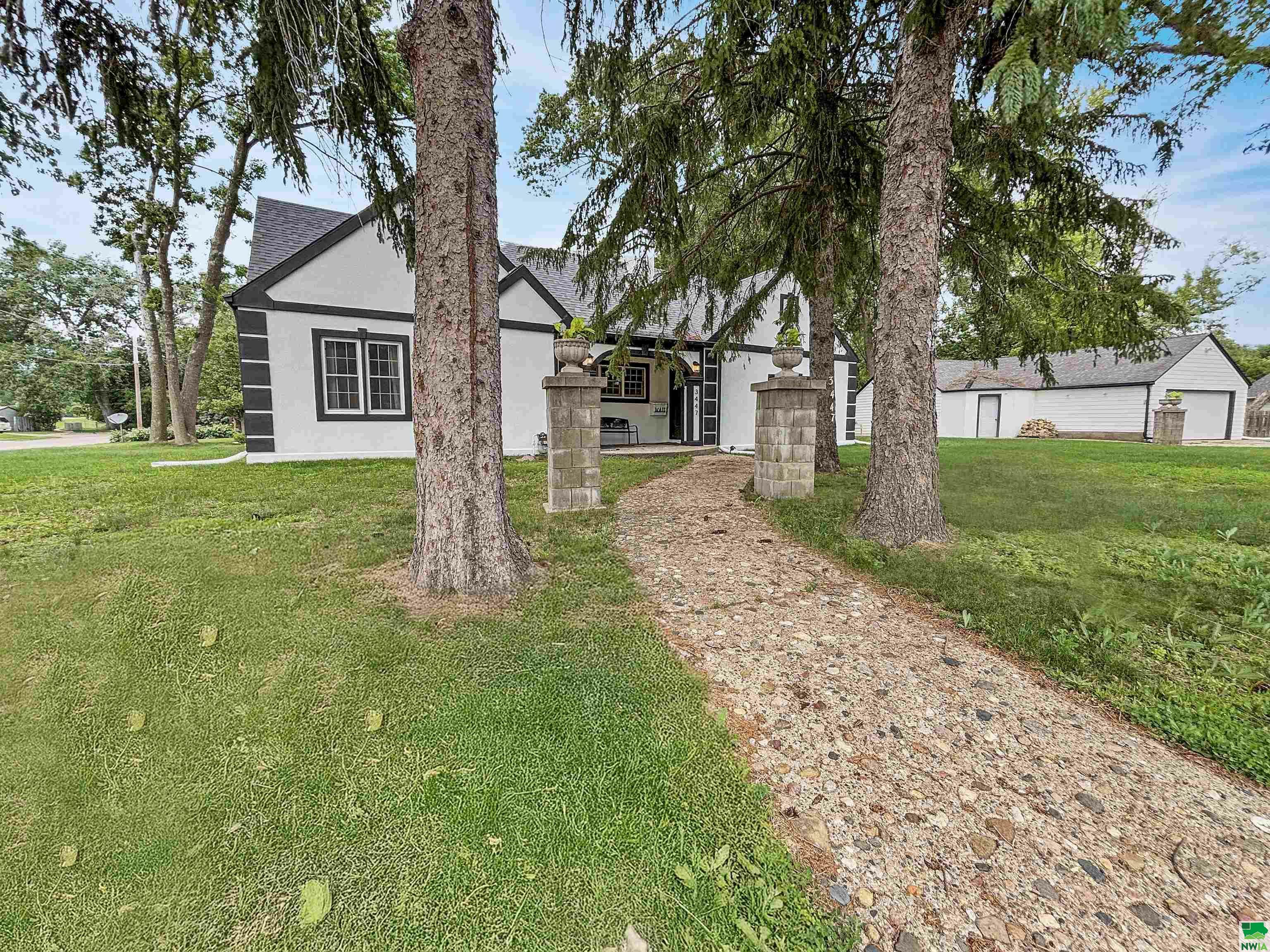 Property Photo: 3447 Concordia Dr. IA 51104