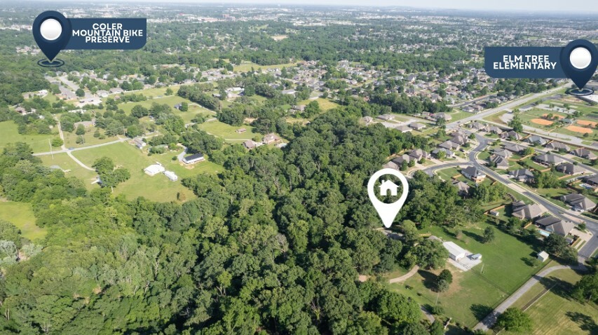 Property Photo: 3307 NW 3rd Street AR 72712