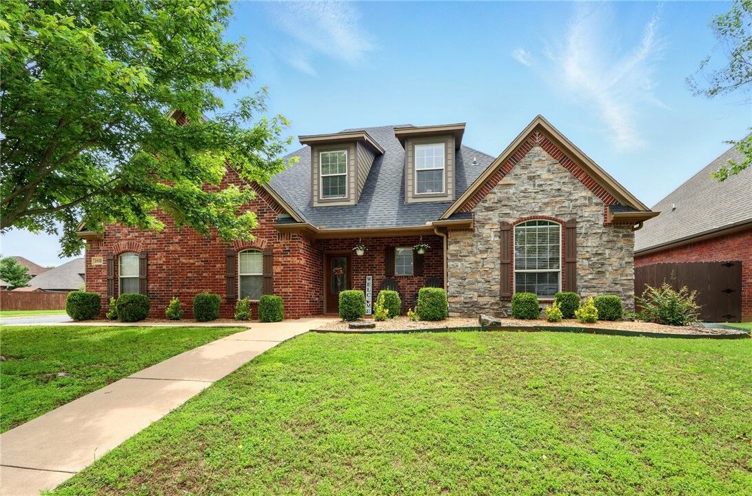 Property Photo: 1801 SW Gosford Avenue AR 72713