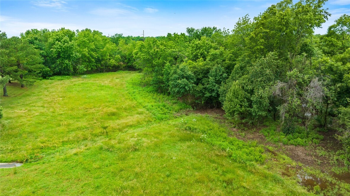 Property Photo: 9.02 Acres W Dyke Road AR 72758