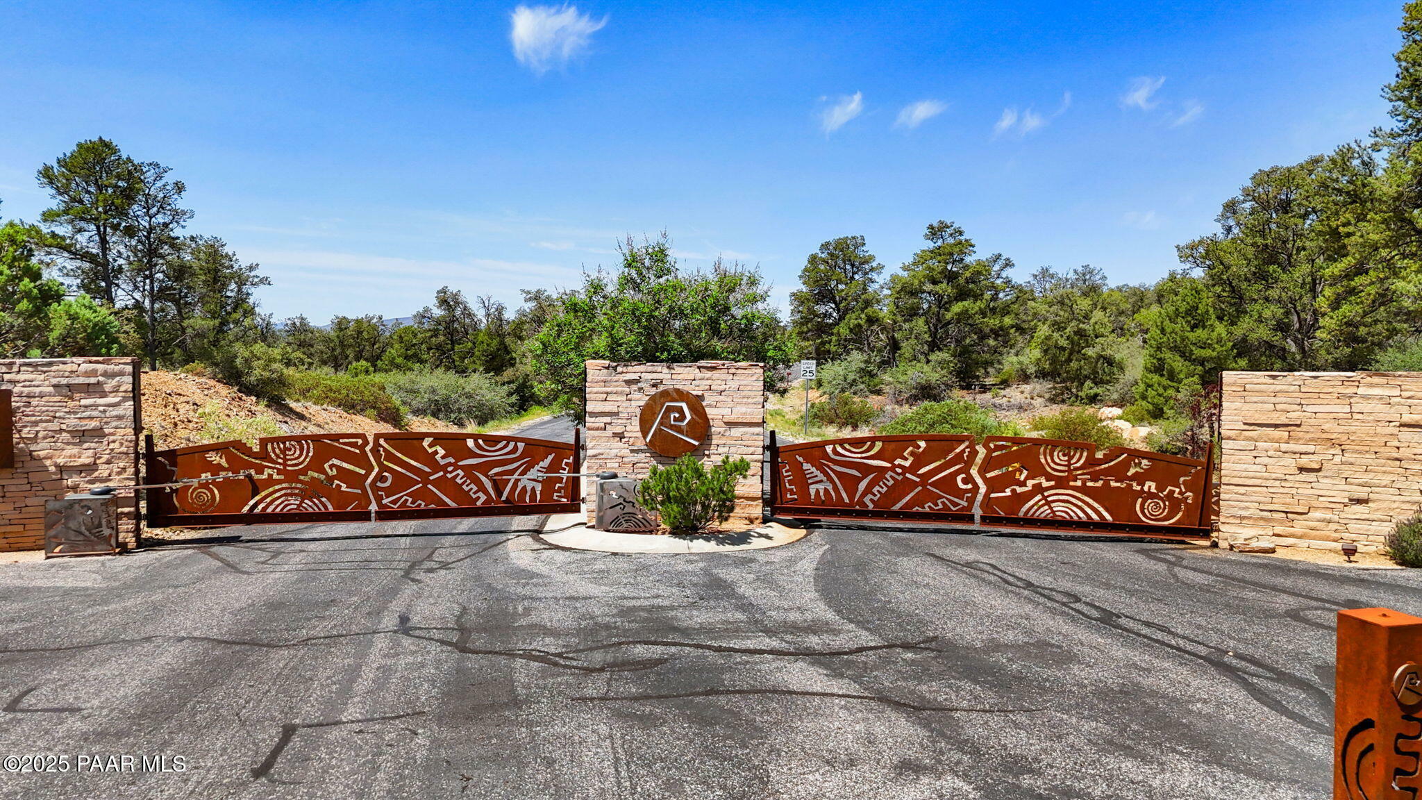 Property Photo: 12880 Spiral Dancer Trail AZ 86305