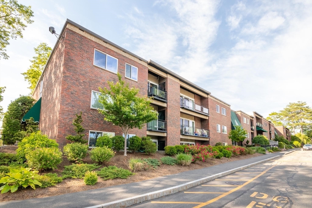 Property Photo: 1202 Greendale Ave 131 MA 02492