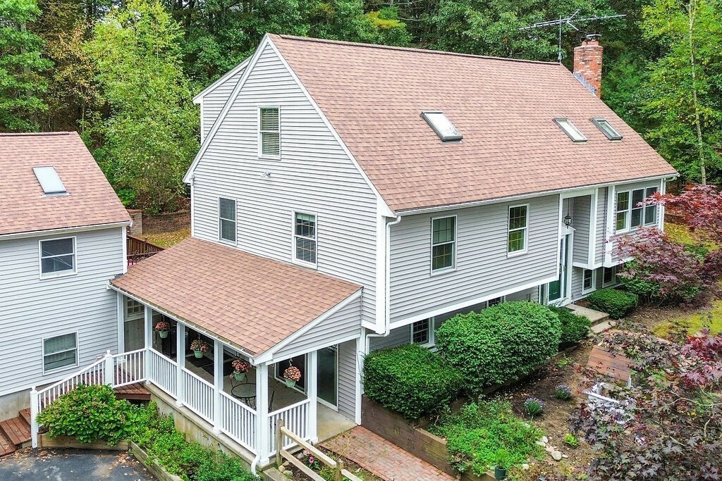 Property Photo:  525 Thurston St  MA 02093 