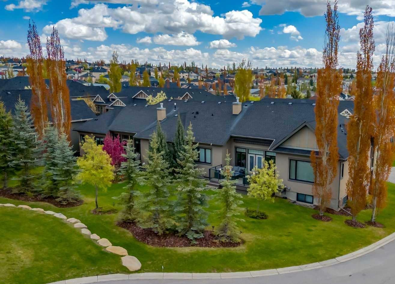 Property Photo: 3 Elmont Place SW AB T3H 0K5