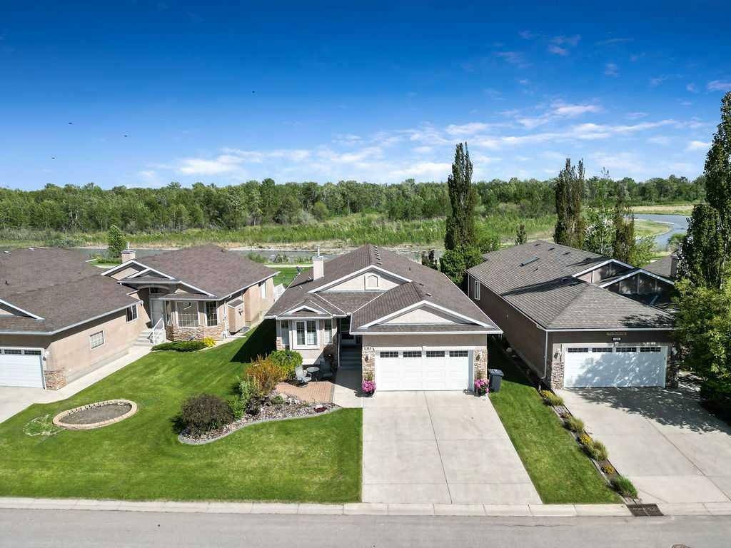 Property Photo: 442 Riverside Green NW AB T1V 1M5