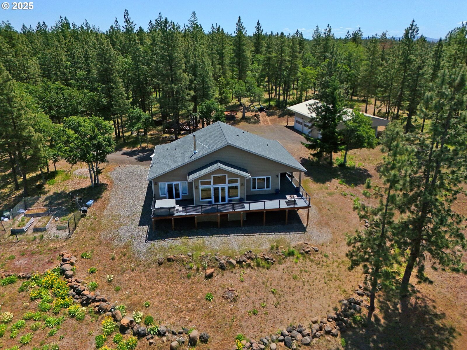 Property Photo:  12 Keystone Dr  WA 98620