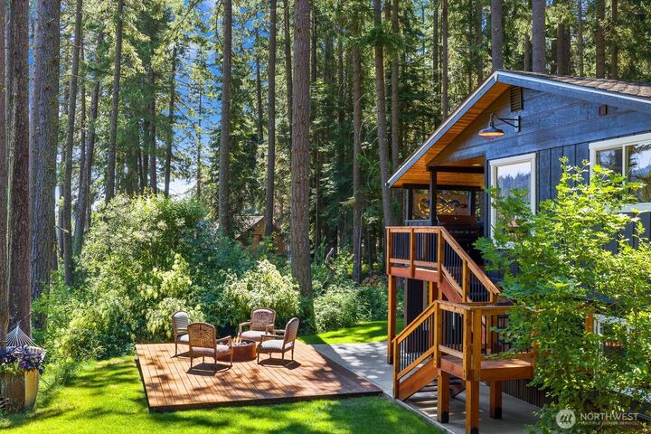 Property Photo:  671 W Pacific Avenue  WA 98940 