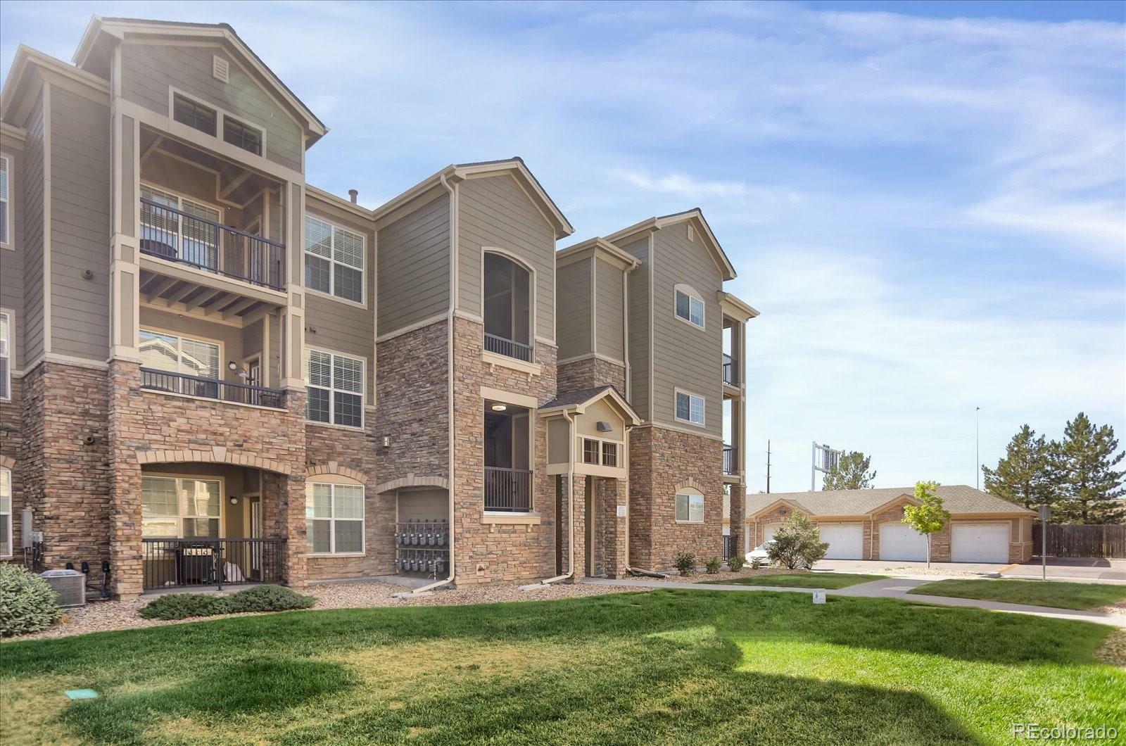 Property Photo:  9227 Rolling Way 201  CO 80134 