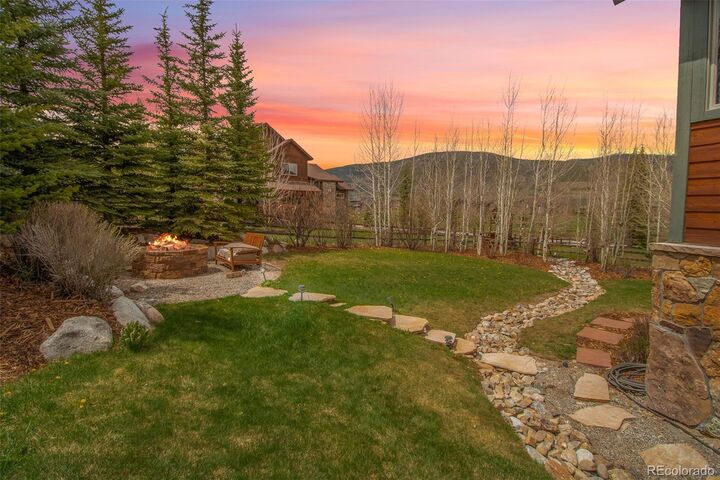 Property Photo:  56 Canyon View Court  CO 80435 