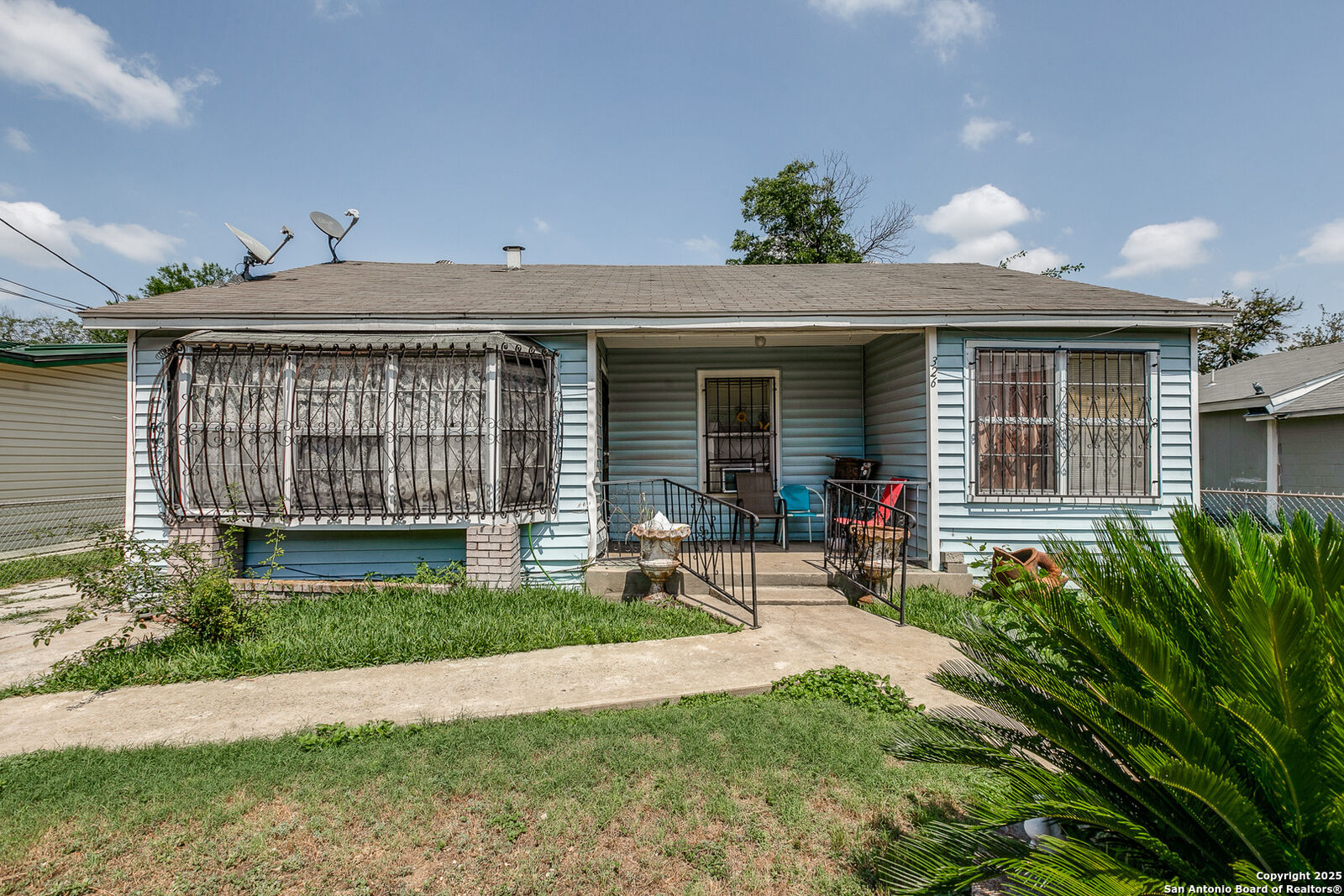 Property Photo:  326 Balboa Ave  TX 78237 