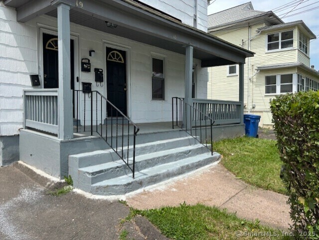 Property Photo: 17-19 Fenwick Street CT 06114