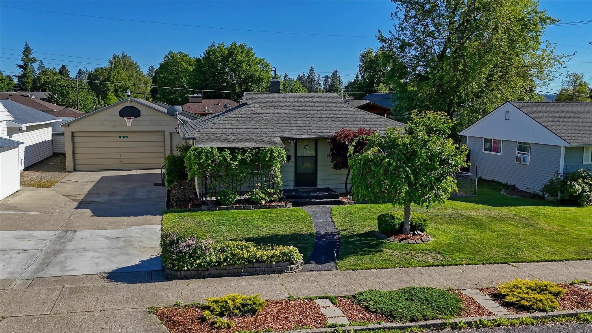 Property Photo:  3015 W Eloika Ave  WA 99205 