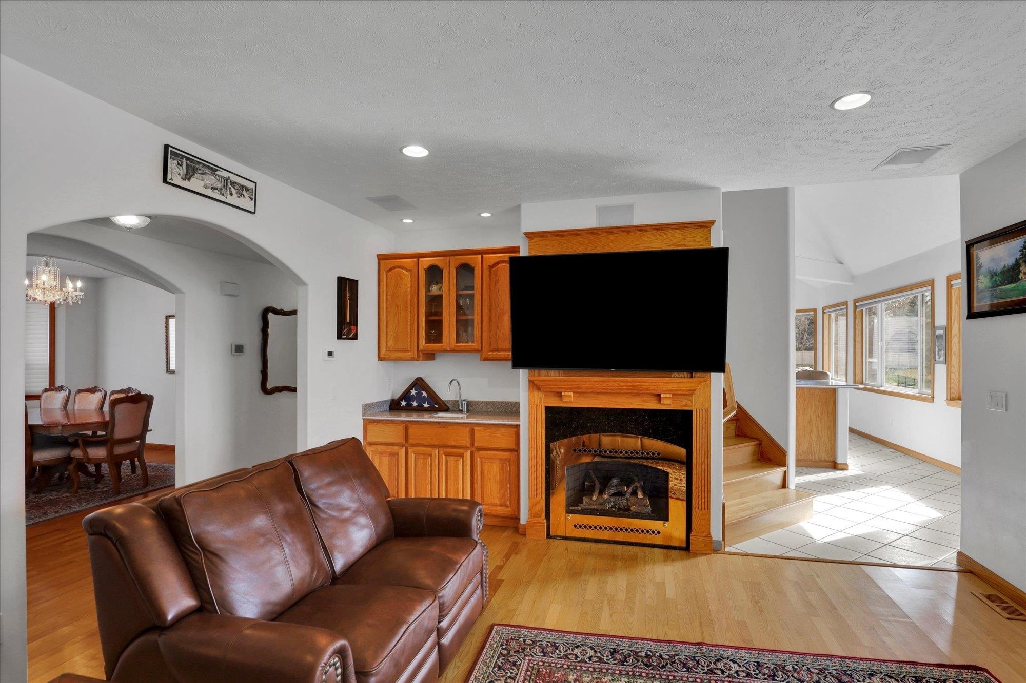 Property Photo: 2318 S Steen Rd WA 99037