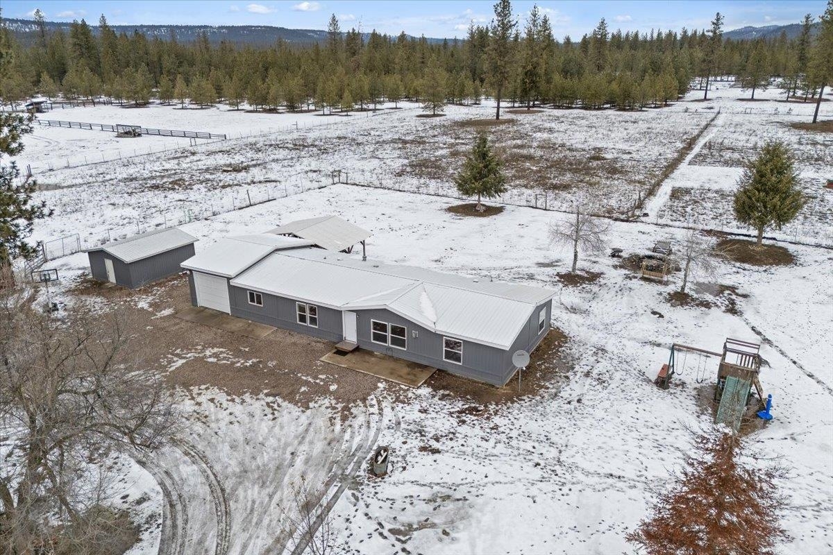 Property Photo: 4582 A Hwy 231 WA 99173