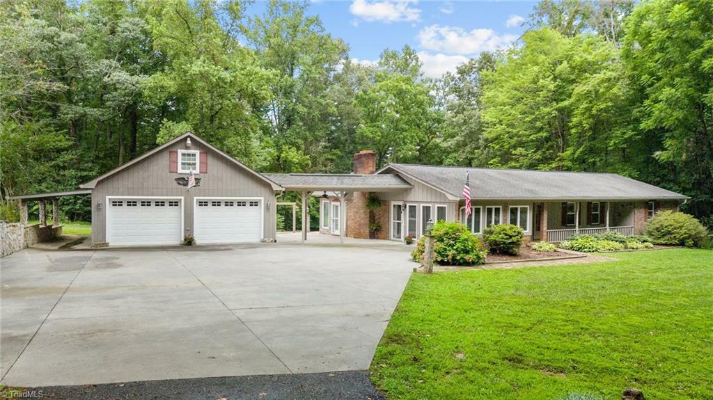 Property Photo: 134 English Primrose Lane NC 27017