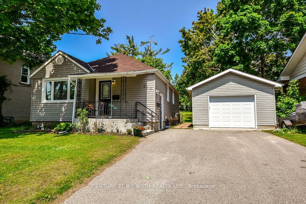 316 Nottawasaga Street  Orillia ON L3V 3K6 photo