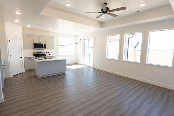 Property Photo: 336 W Rosie Loop Lot 45W UT 84721
