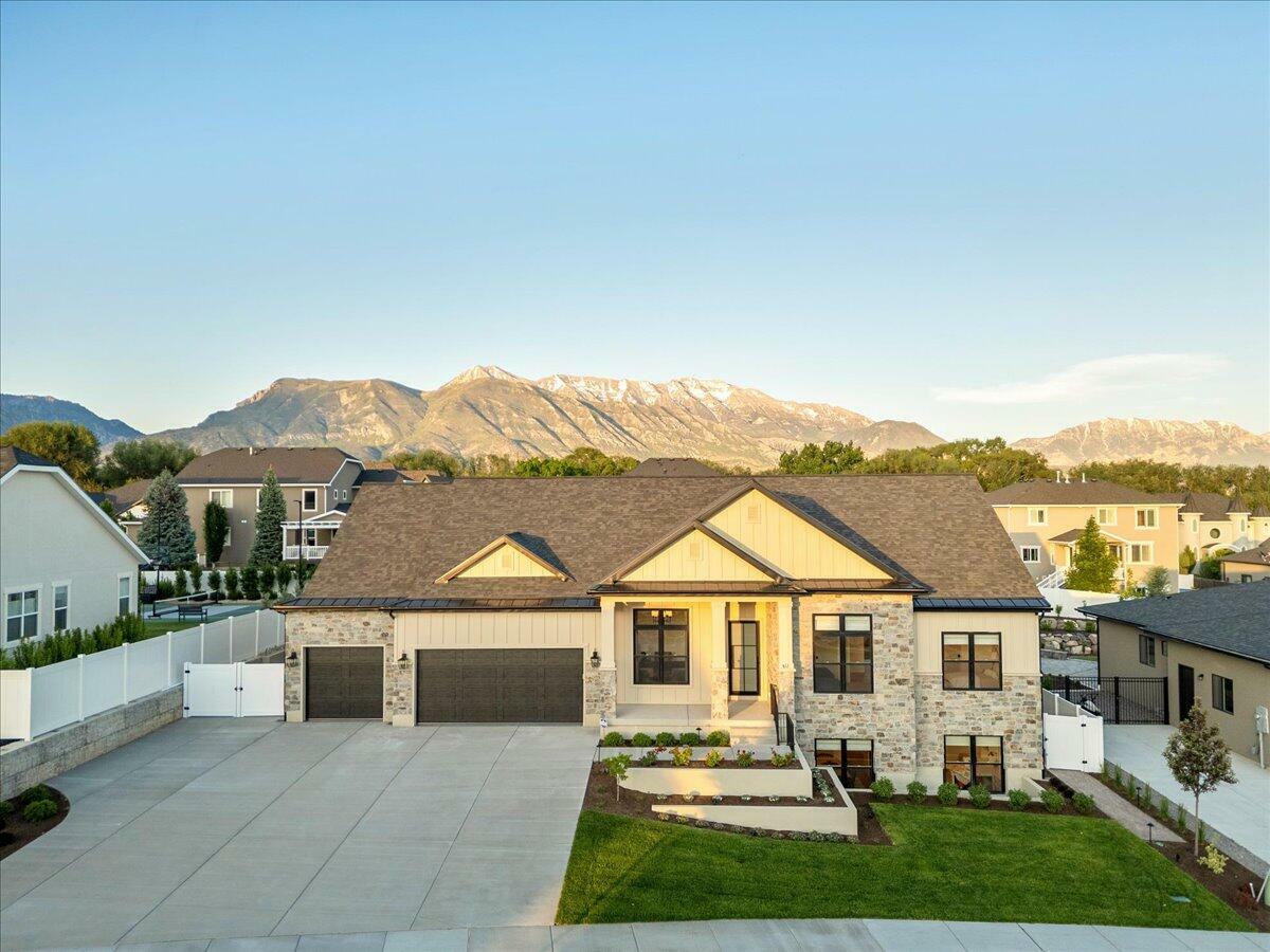 Property Photo: 812 N 780 W St UT 84003
