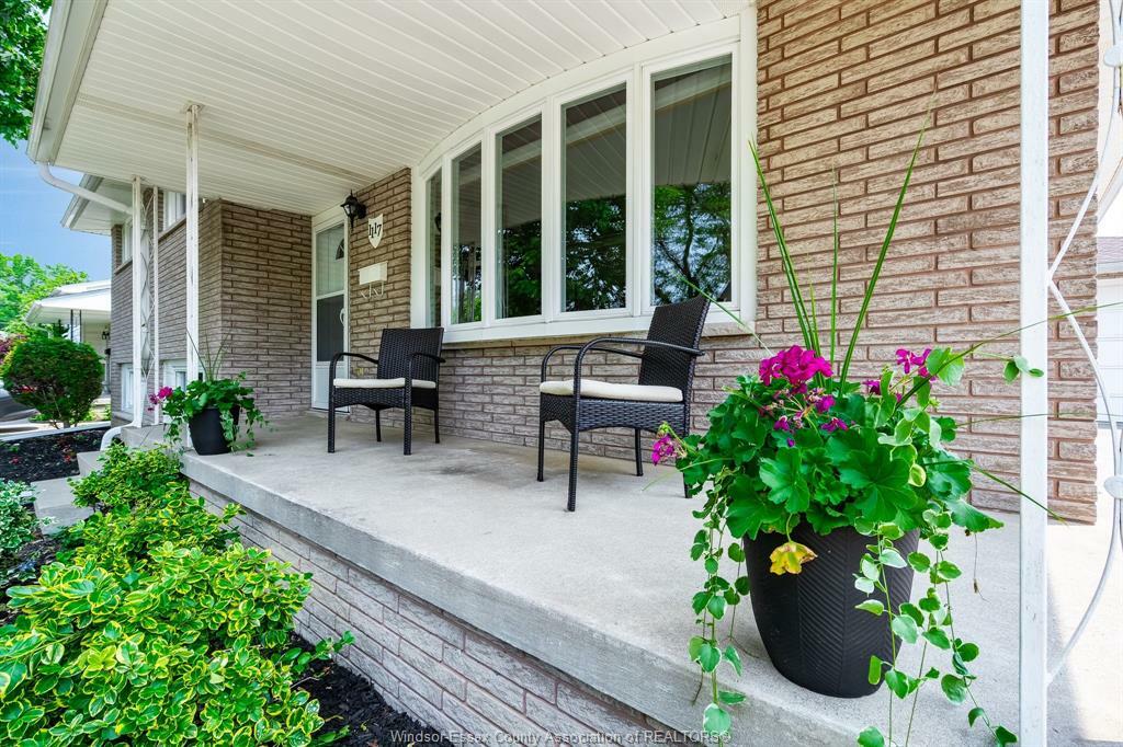 Property Photo: 1117 Sumach Crescent ON N8S 2S5