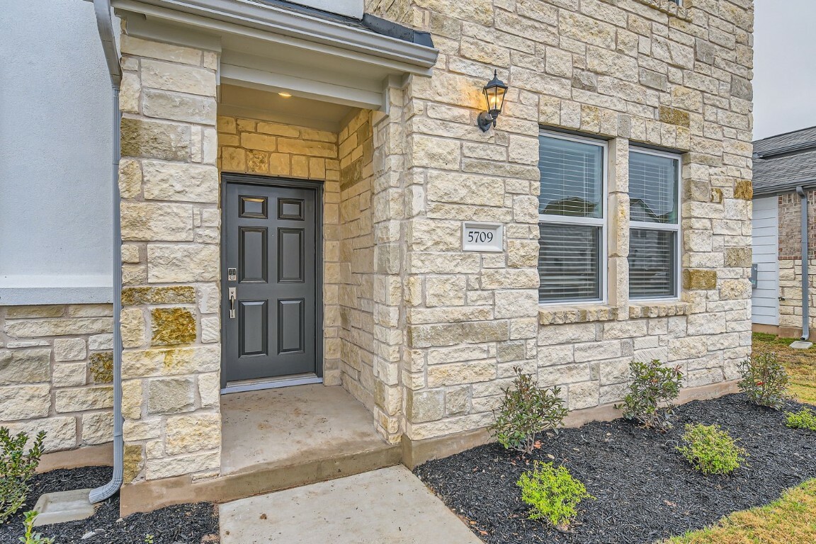 Property Photo: 5709 Beverly Prairie Road TX 78617