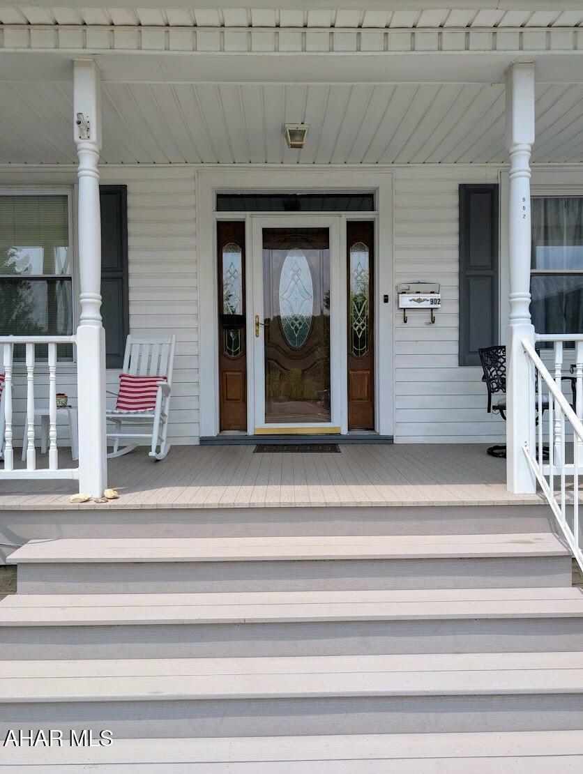 Property Photo:  902 Main Street  PA 16678 