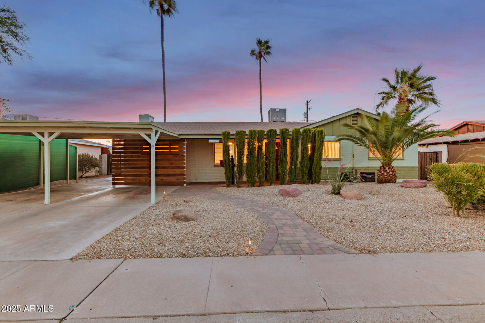 Property Photo: 6932 E Latham Street AZ 85257