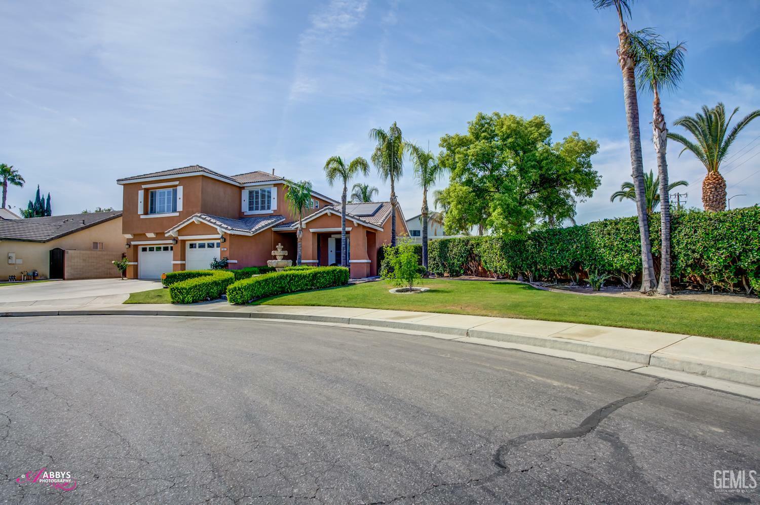 Property Photo: 12811 Woodson Bridge Drive CA 93311
