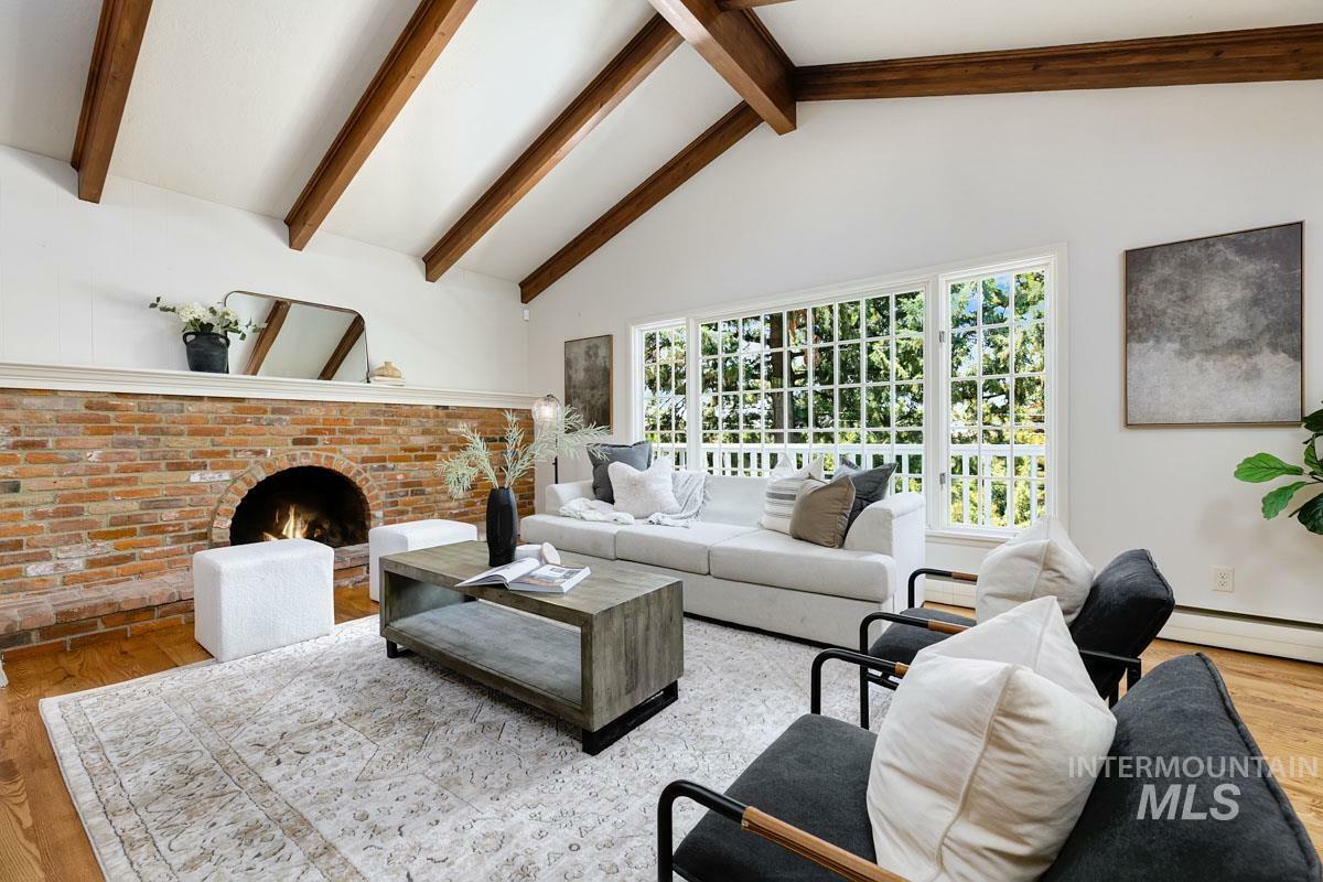 Property Photo: 928 N Argyll Drive ID 83702