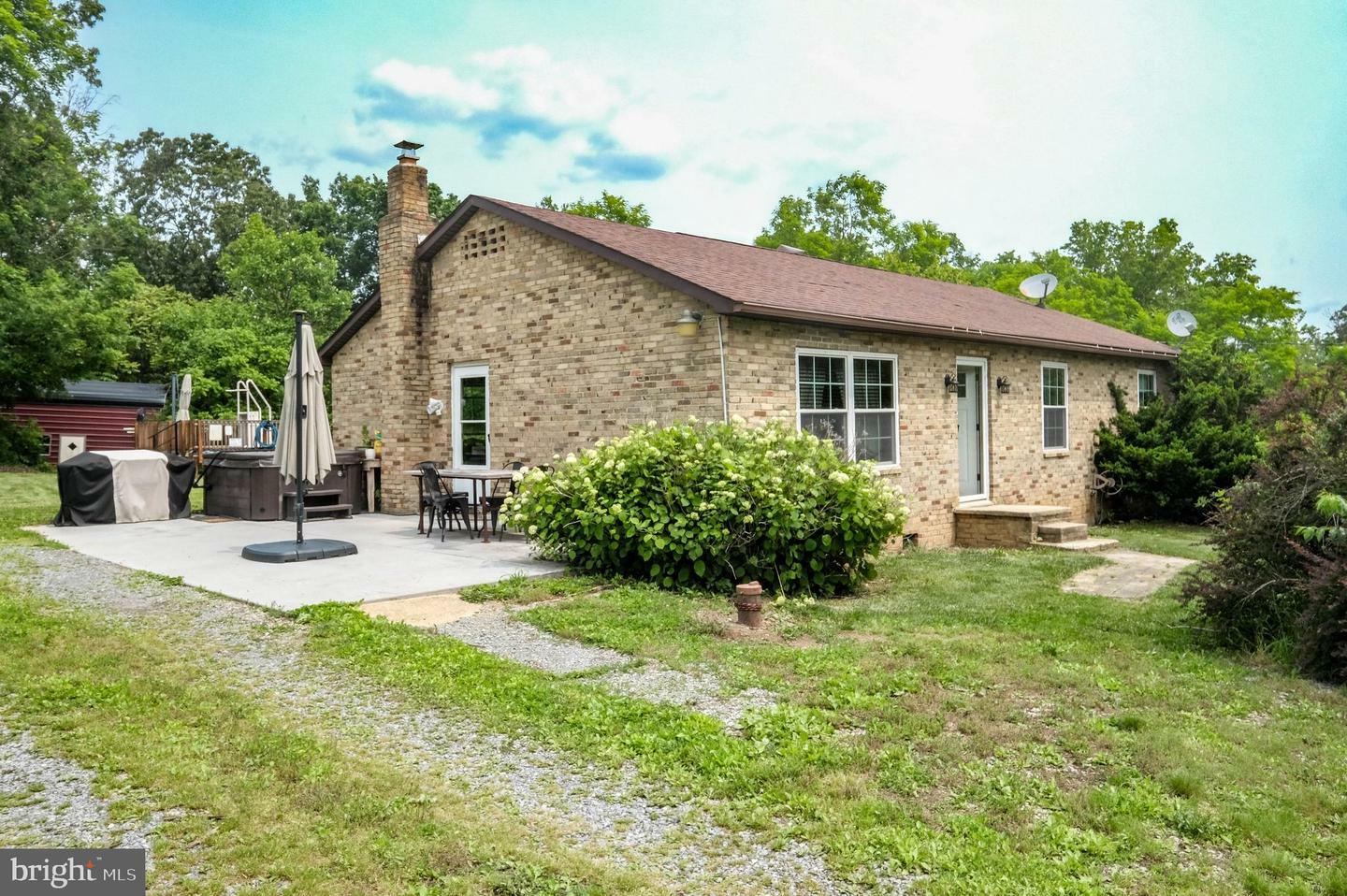Property Photo: 140 Duck Run Lane VA 22654