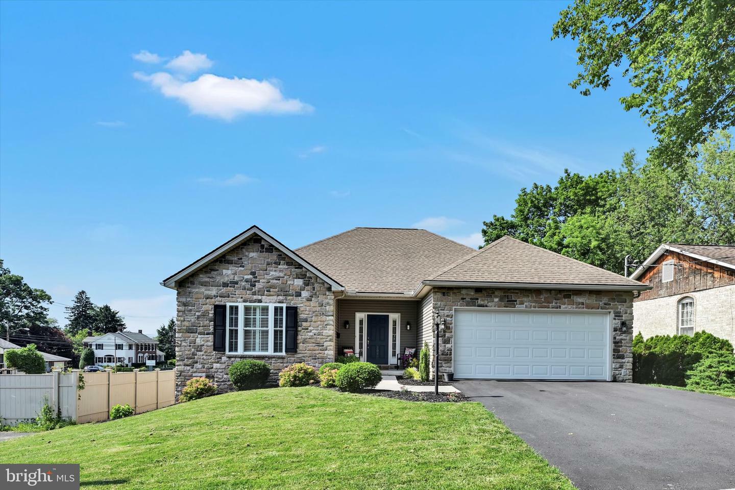 2028 Arlington Street  Camp Hill PA 17011 photo