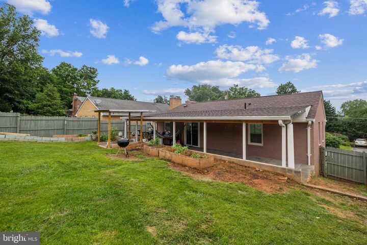 Property Photo: 1709 Reaves Street VA 22601